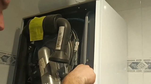 Problème de pression qui monte avec une chaudière qui coule "Vaillant Ecotec pro", que faire ? смотреть онлайн