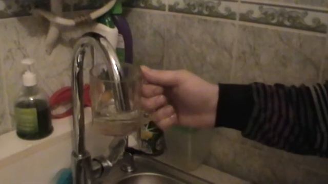 кран пьет воду смотреть онлайн