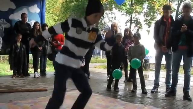 BREAKING (GOOD FOOT JAM) смотреть онлайн
