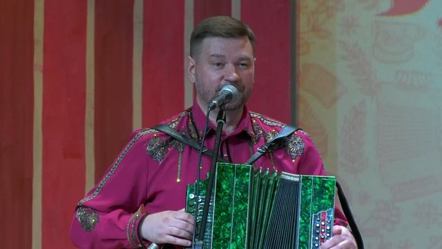 Играй, гармонь сибирская! (2021) // Выступление ансамбля Александра Заволокина «Вечёрка» смотреть онлайн