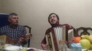 Аварские песни на аккордеоне играет и поёт Магомед Шамсудинов