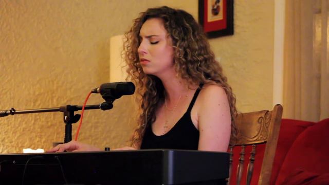 Renée Gros - I Can't Make You Love Me смотреть онлайн