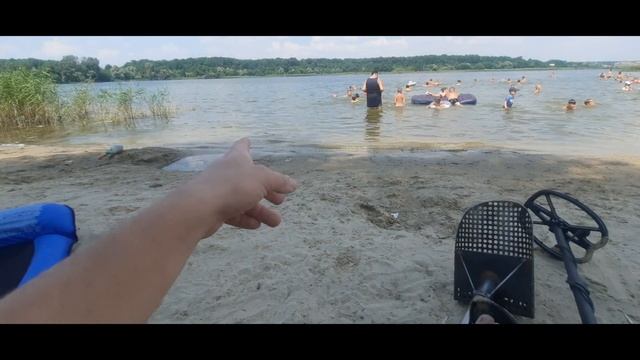 И вновь находки. Пляжный поиск,такой какой он есть. Очередные Mi bend 4. Пляж кичкаса радует. смотреть онлайн