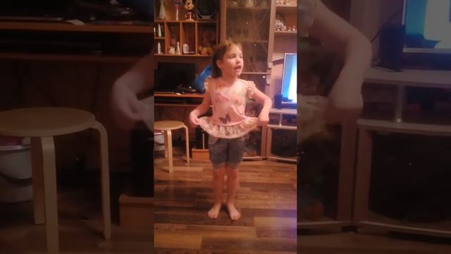 Как нужно рассказывать стихи на Новый Год смотреть онлайн
