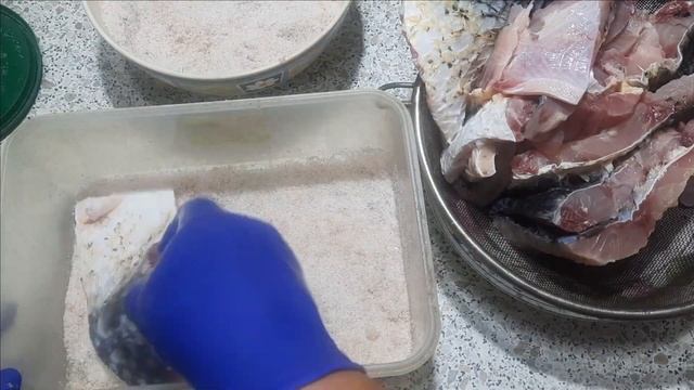 Рецепт балыка из сазана. Засолка рыбы. Как вялить рыбу в домашних условиях. смотреть онлайн