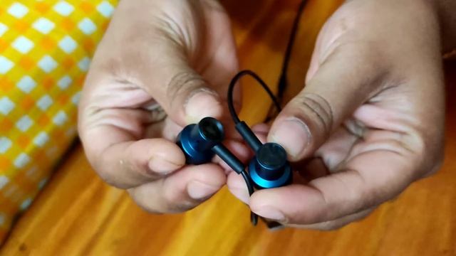 MI DUAL DRIVER WIRED HEADSET смотреть онлайн