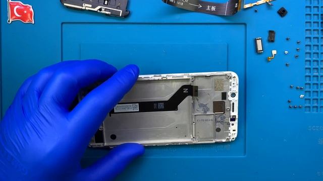 Xiaomi Redmi 5 Plus Ekran Değişimi ?? смотреть онлайн