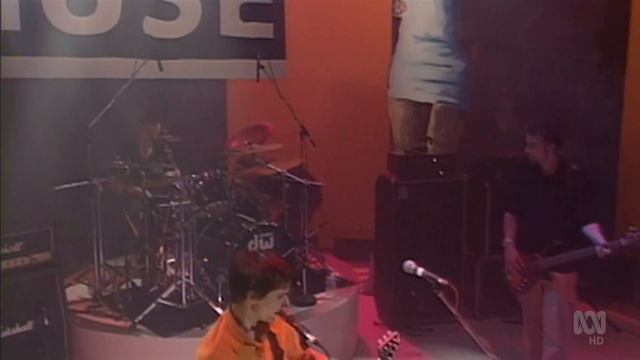 Muse - Muscle Museum | LIVE ON THE 10.30 SLOT 1999