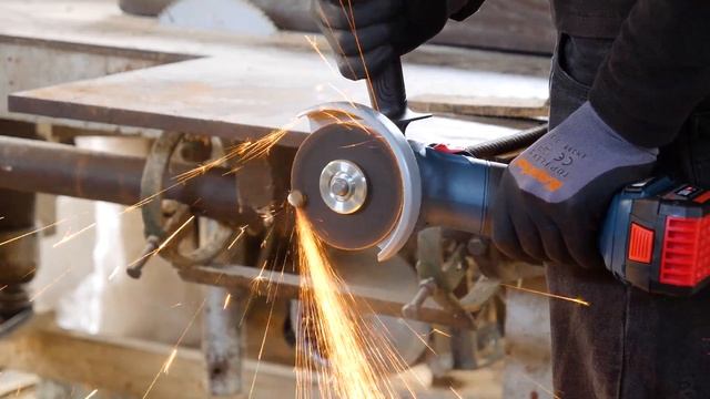 Testez Polizorul unghiular cu acumulator Bosch GWS180Li | Motor Brushless cu 11.000Rpm смотреть онлайн