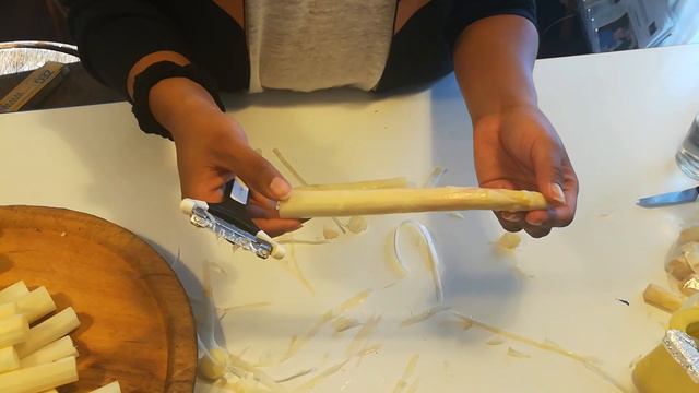 Pravin's Cuisine: Fresh Saibling with White Asparagus смотреть онлайн