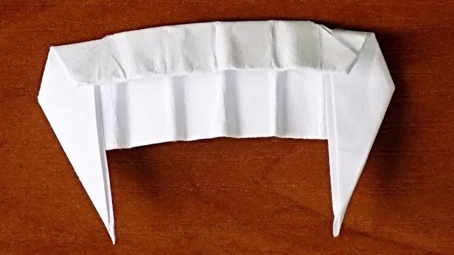 Как сделать зубы вампира. зубы из бумаги. Teeth Of Paper - оригами из бумаги
