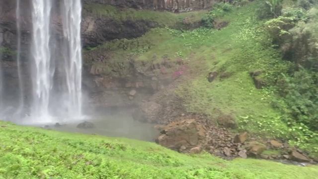 Tad Alang waterfall in Bolaven Plateau - Laos смотреть онлайн