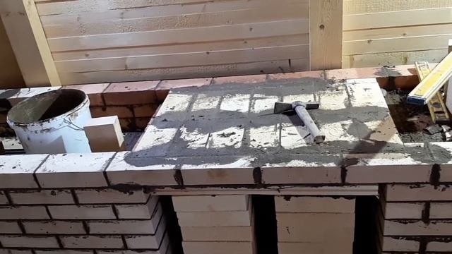 Комплекс барбекю. Видео #9. Перекрываем нишу для дровницы дальше.