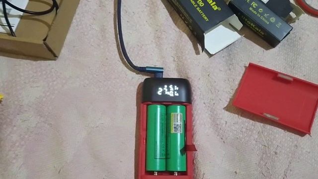 Распаковка аккумуляторов LiitoKala 21700 4800mah для зарядного устройства XTAR, 4 шт ролик 5 смотреть онлайн
