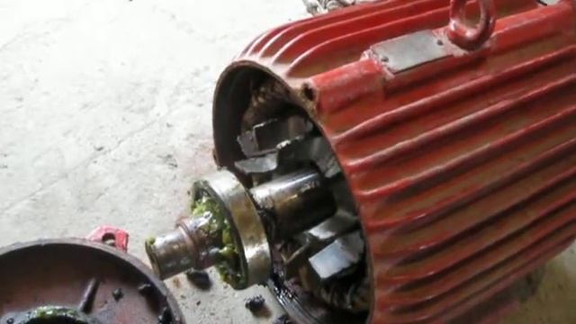 Замена подшипников електродвигателя 7 5 квт Часть 1 смотреть онлайн