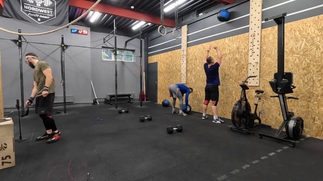 Учимся разворачиваться на руках и два комплекса! Тренировка четверг 19 октября смотреть онлайн