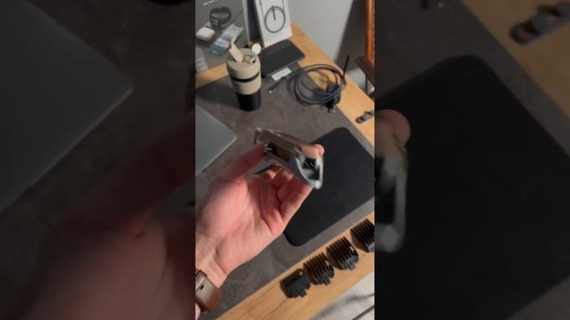 Профессиональная электрическая машинка для стрижки волос V-667 смотреть онлайн