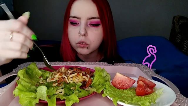 Макароны с курицей мукбанг/mukbang смотреть онлайн