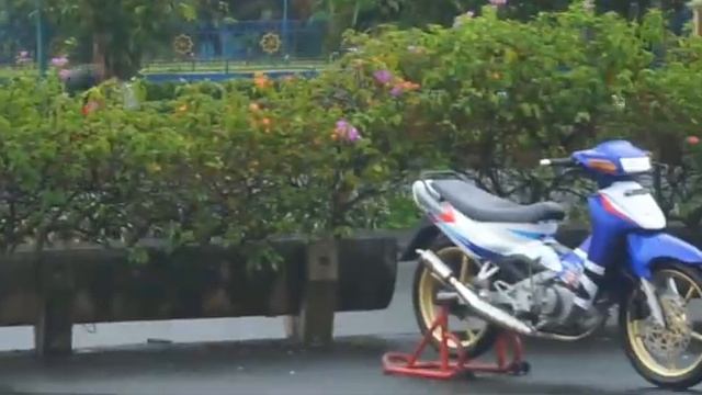 Restorasi SUZUKI SATRIA RU 120 PART 1 смотреть онлайн