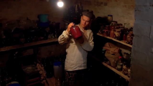 RURAL LIFE IN UKRAINE! GRANDMA COOKING LUNCH FOR GRANDSON смотреть онлайн