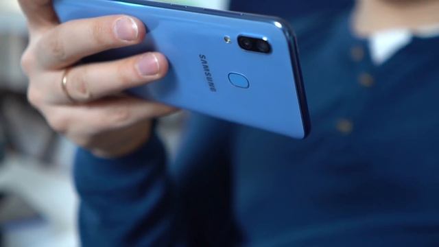 Так может только Samsung. Обзор Samsung Galaxy A30 (2019) /QUKE.RU/ смотреть онлайн