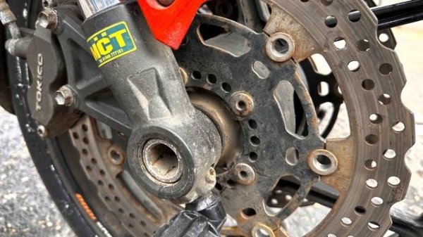 Kawasaki Versus 1000