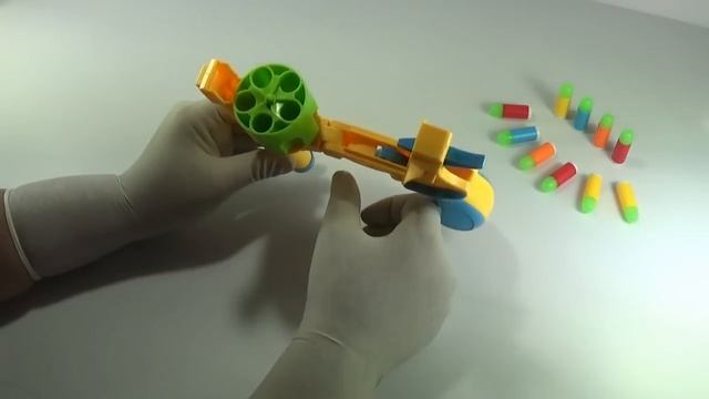 Toy Gun! A Shooter Toy Gun - Toy with Rubber Bullets and Full Auto смотреть онлайн