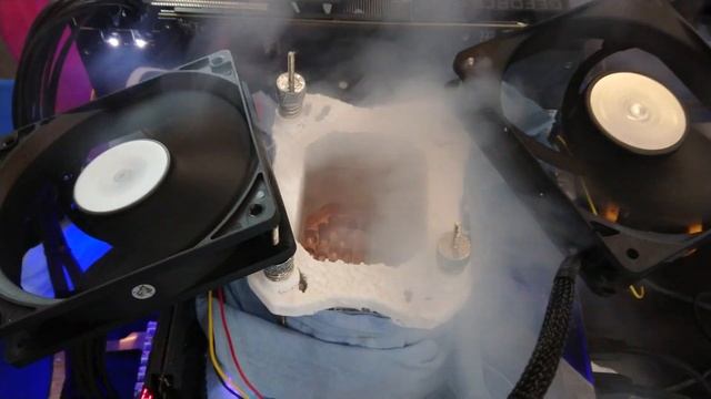 Intel 台灣極限超頻比賽 - Core i9-9900KS смотреть онлайн