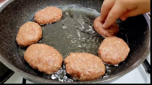ДОБАВЬТЕ МАНКУ В ФАРШ! НИКТО НЕ ВЕРИТ ЧТО Я ГОТОВЛЮ ИХ ТАК ПРОСТО! САМЫЙ УДАЧНЫЙ РЕЦЕПТ смотреть онлайн