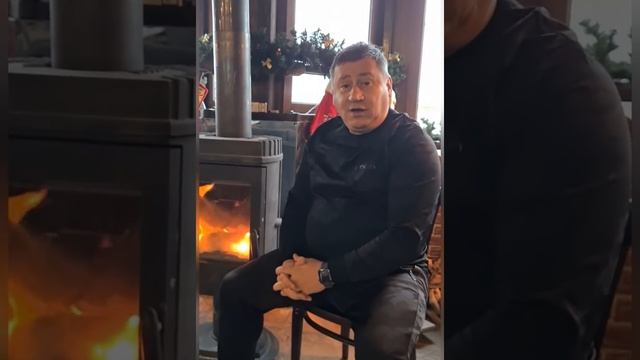 Анекдот как жена пердит на кухне смотреть онлайн
