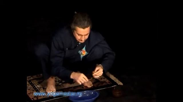 Очищение носа методом Сутра-нети смотреть онлайн