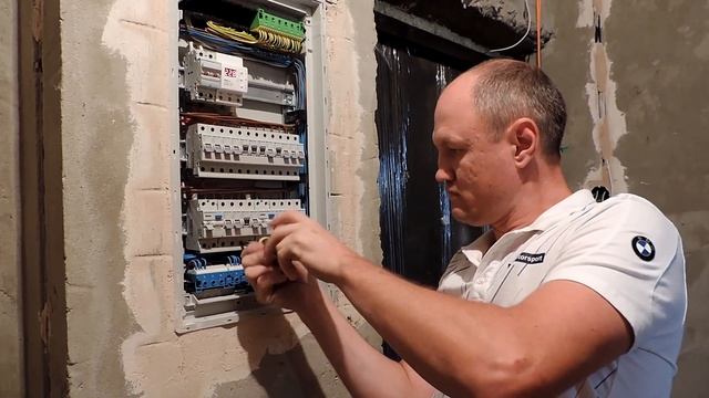 Щиток Hager Volta