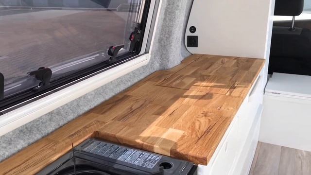 VW Caddy Mini-Camper | Roomtour im DIY Ausbau смотреть онлайн