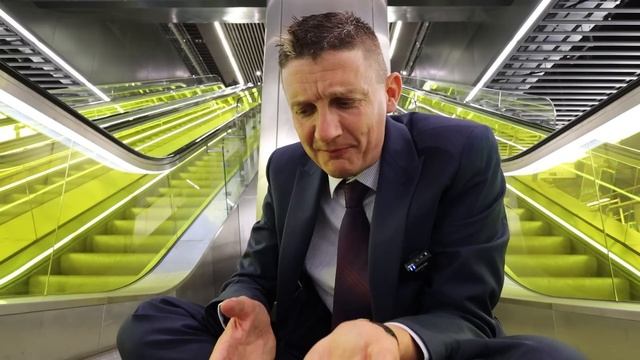 The Elizabeth Line - A Perfect Ten смотреть онлайн