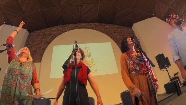 Santa Taranta present: Melbourne Taranta Orchestra and K. Mazzella, E.Pagliara, D. Muci: RITURNELLA смотреть онлайн