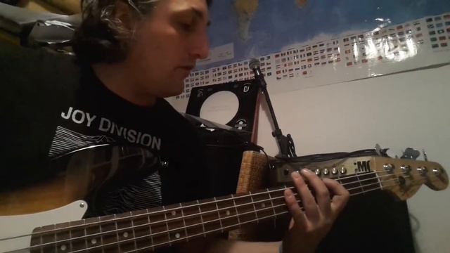 Fender Squier Affinity Precision Bass with Wilkinson MWPB Pickups beginner bass смотреть онлайн