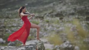 Caitlin De Ville - Behind the Scenes (Ricochet )