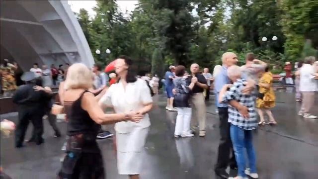 ПЕРВАЯ ЛЮБОВЬ НЕ ЗАБУДЕТСЯ... смотреть онлайн