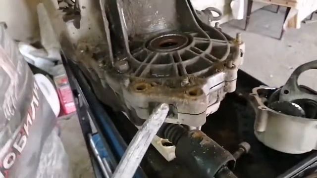 Пропала задняя скорость ВАЗ 21099 причина и естественно ремонт смотреть онлайн