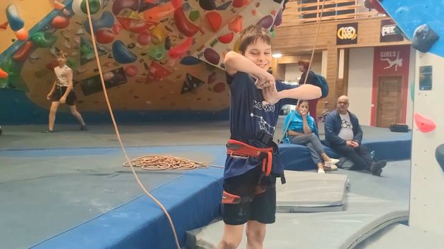 Первенство Одинцовской школы Олимпийского резерва. Две трассы с нижней страховкой, одна попытка.