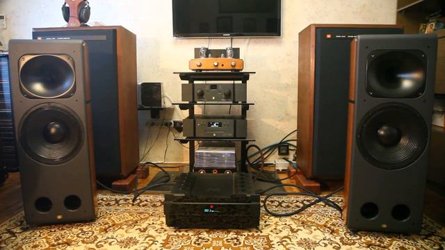 Unison Research MAX 1@Gryphon Diablo@Unison Research Unico CD DUE(DAC) смотреть онлайн