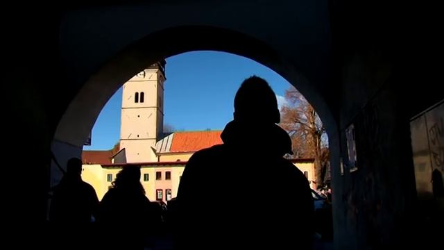 Massriot a hostia - Mesto s výhľadom (Hymna mesta Rožňava) смотреть онлайн