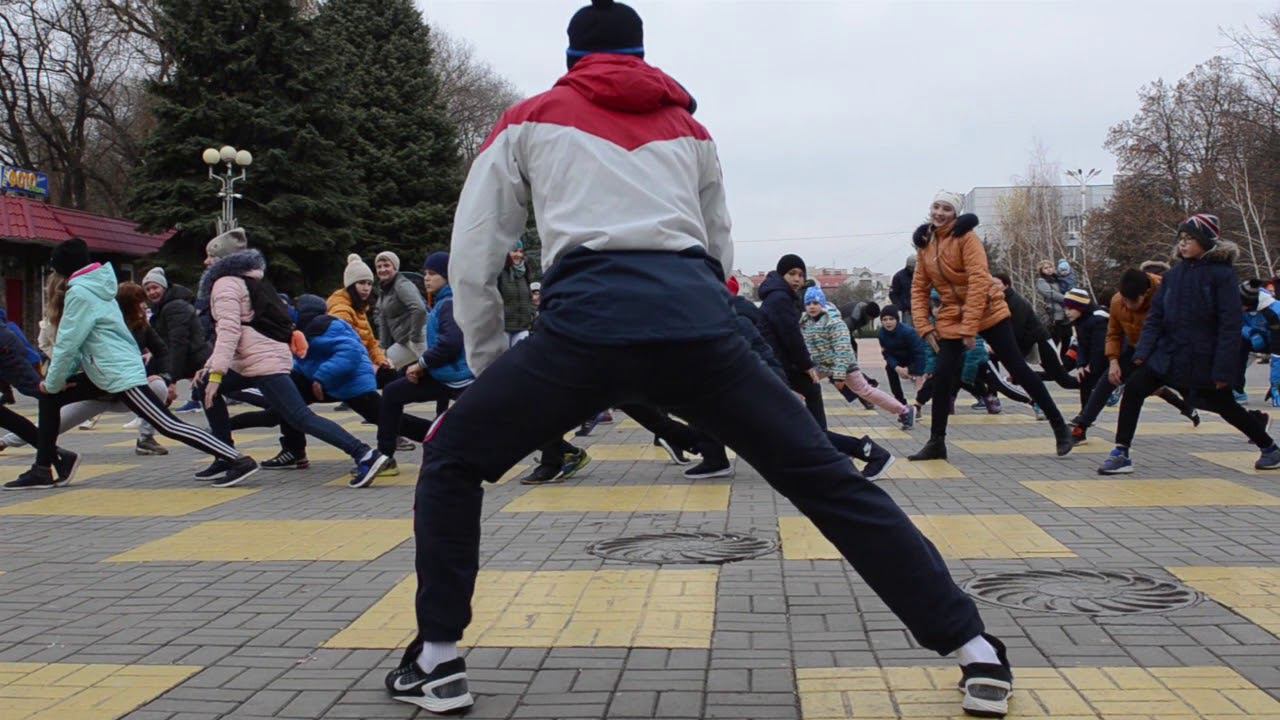 Народная зарядка с чемпионом, Батайск!!! смотреть онлайн