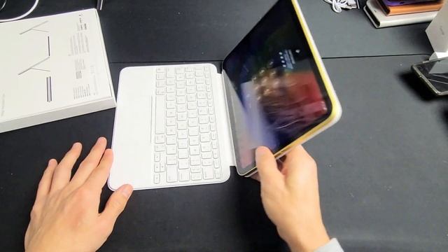 iPad 10th Gen 10.9-Inch: Apple Magic Keyboard Folio Case Review & How to Connect смотреть онлайн