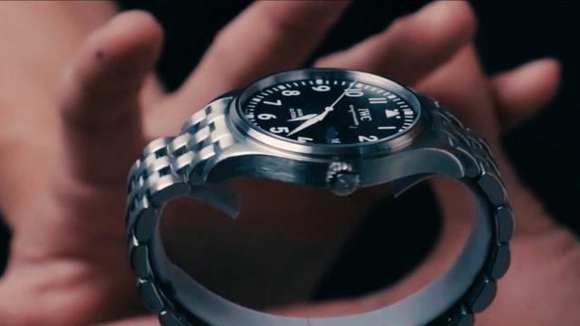 シネマティックレビューIWCのマーク18パイロットウォッチ IW327011 смотреть онлайн
