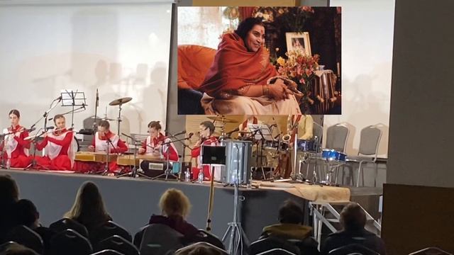 Фестиваль индийской музыки и танца. Встречи с сахаджа йогами. Часть 2. смотреть онлайн