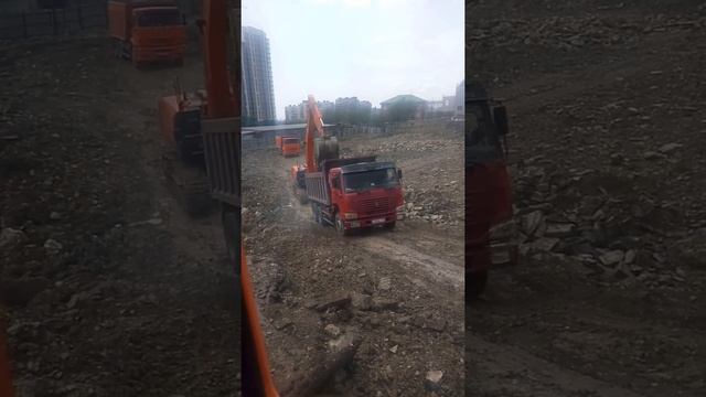 Хово берет подъём после дождя. WorkCar смотреть онлайн