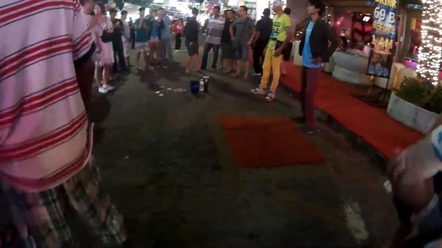 Паттайя. ночная жизнь на южной улице, и волкин стрит. апрель 2017. смотреть онлайн