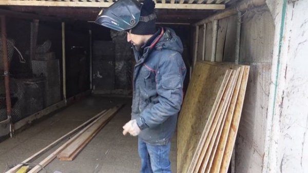 КУПИЛИ ГАРАЖ НЕ ГЛЯДЯ, А ТАМ МЕДНЫЙ КЛОНДАЙК, ПРОКАЧАЛИ ГАРАЖ ДЕДА!