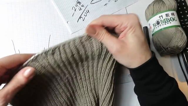 МАЙКА -ТОП ИЗ БАМБУКОВОЙ ПРЯЖИ СПИЦАМИ .ЧАСТЬ 1. женская одежда. вязаная мода. новая пряжа. смотреть онлайн